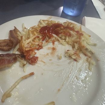 Bob's Big Boy - Undercooked greasy hash browns - American Near Me - Norco, California Bob's Big Boy - Undercooked greasy hash browns - American Near Me - Norco, California