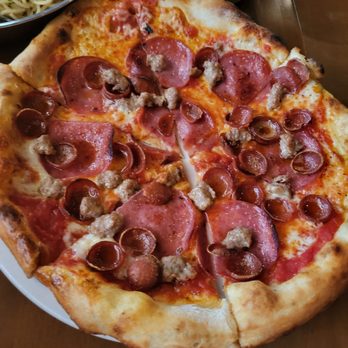 Pietro's - M&M pizza - Italian Near Me - Lodi, California