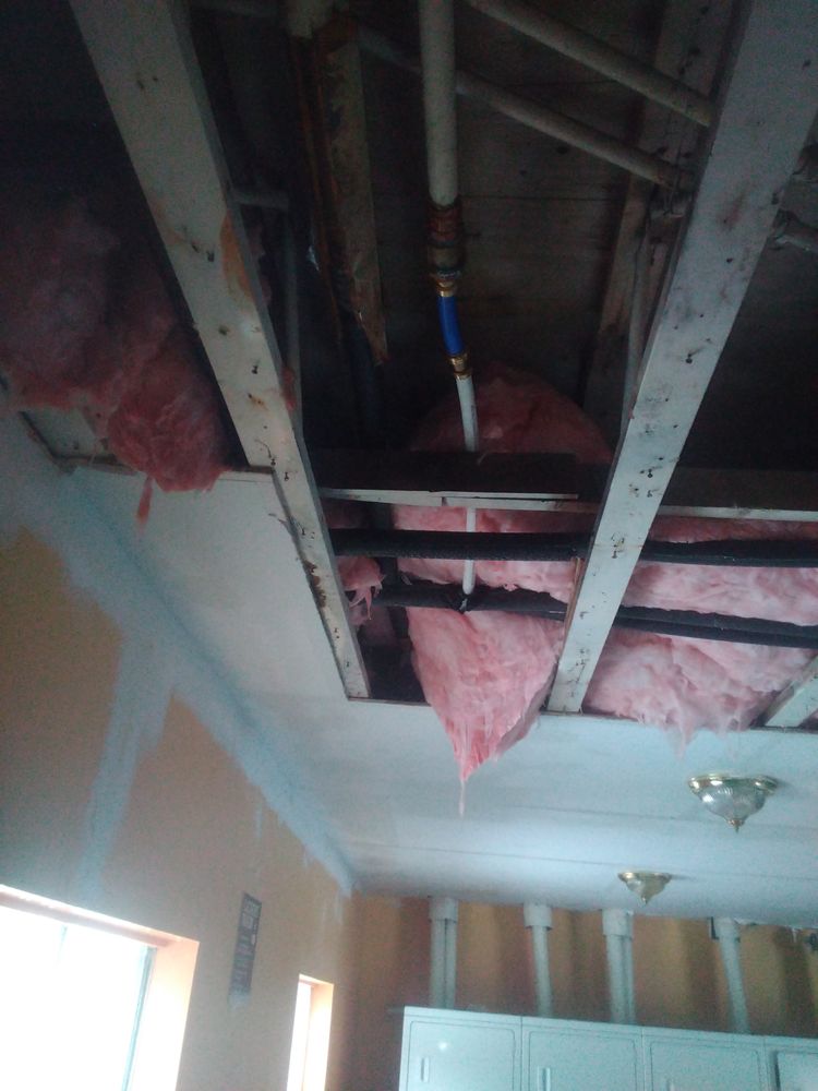 Slide of M&M Plumbing