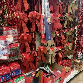 Dollar Tree - 11/27/2024 - Discount Store Near Me - Exeter, New Hampshire