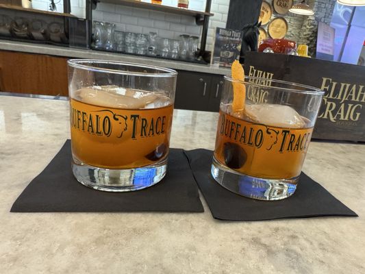 Book & Bourbon Southern Kitchen - Louisville Airport by null