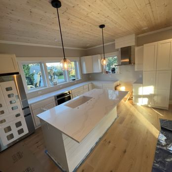Silvestr 3 Granite - 3cm Calacatta fantasy - Countertop Installation Near Me