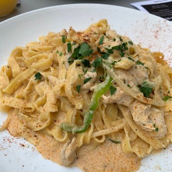 Union Rooftop - Chicken Cajun Alfredo - New American Near Me - Minneapolis, Minnesota