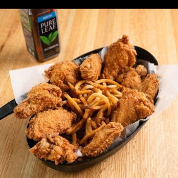 Rhythm & Blues Cafe - Bars Near Me - Forest Park, Illinois