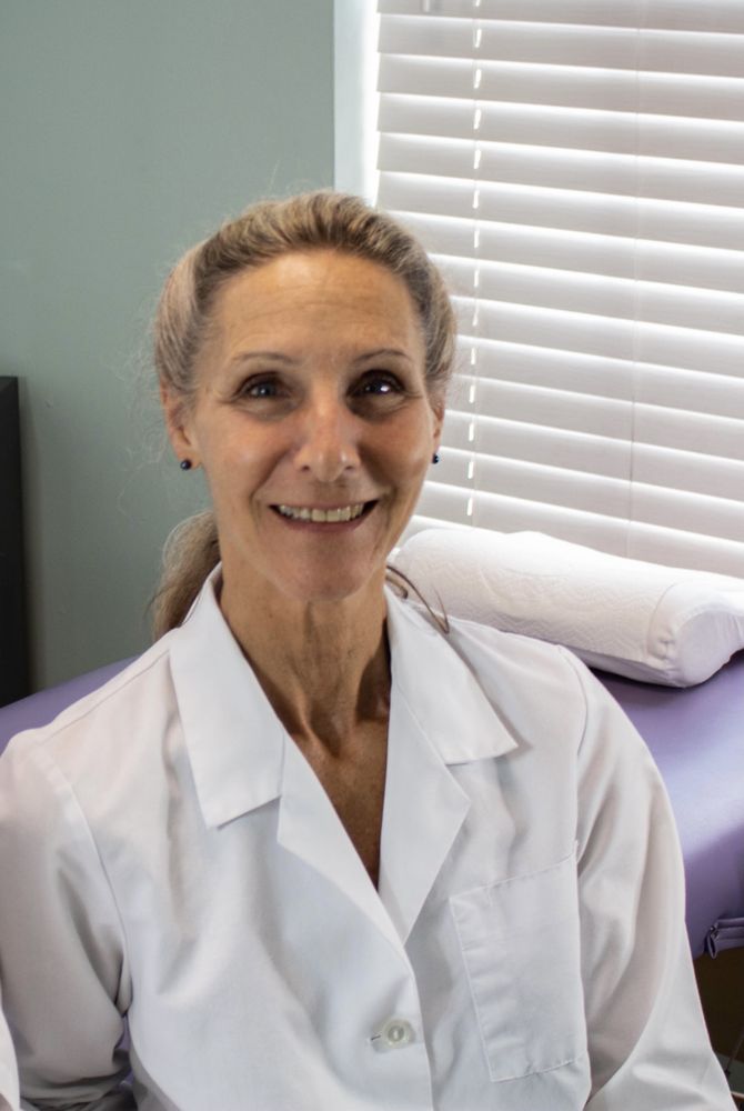 Advanced Electrolysis Logo