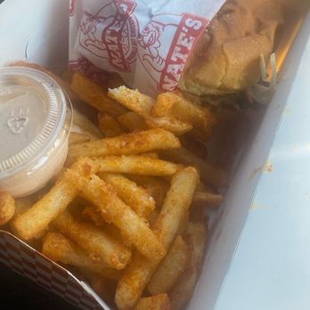 Nate's Nashville Hot Chicken - Chicken Shop Near Me - Paso Robles, California