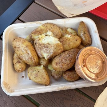 Flavio's Taquería - Flavio's potatoes - Food Trucks Near Me - Anaheim, California