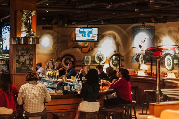 Clyde's of Chevy Chase by null