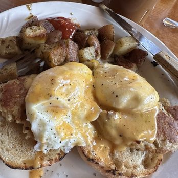 The Barn - Crab cake eggs benedict. - Breakfast & Brunch Near Me - Little Compton, Rhode Island The Barn - Crab cake eggs benedict. - Breakfast & Brunch Near Me - Little Compton, Rhode Island