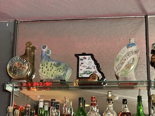 Missouri Lounge & Cafe by null