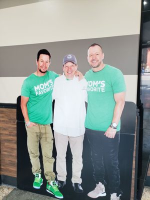 Wahlburgers by null