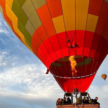 Uncorked Tours - Off we go! - Wine Tours Near Me - Temecula, California Uncorked Tours - Off we go! - Wine Tours Near Me - Temecula, California