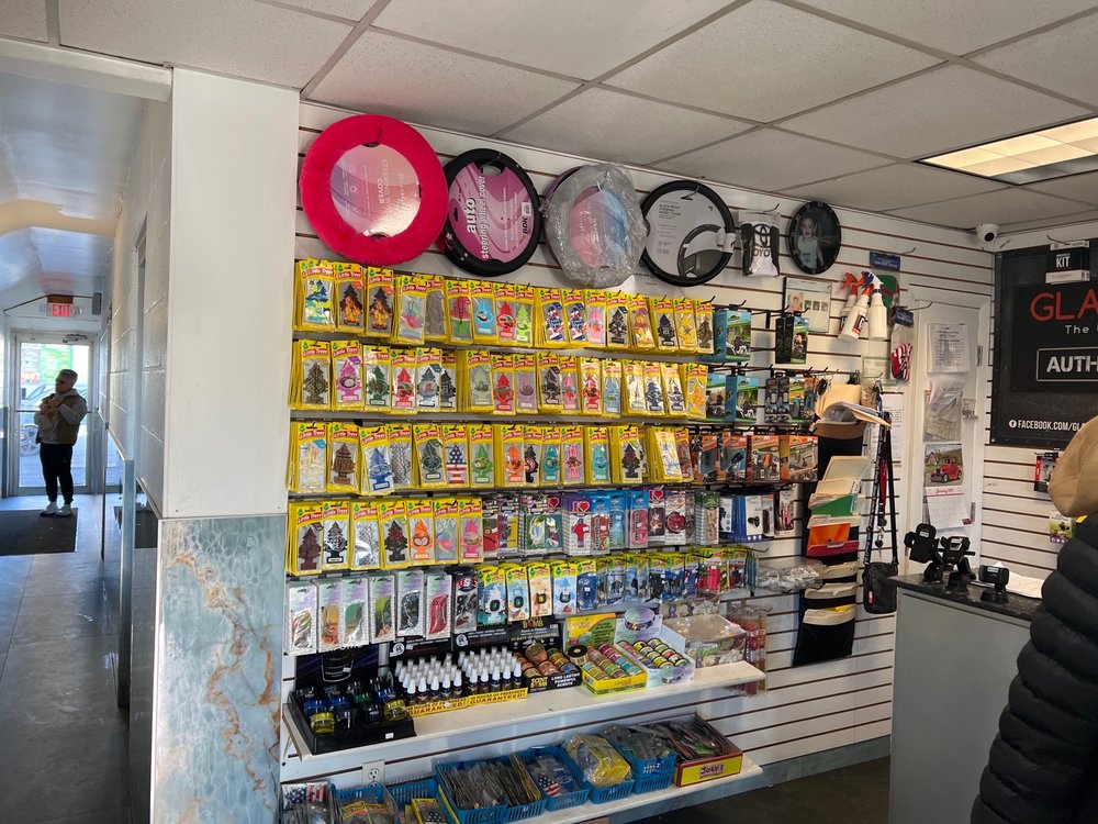 CONTEMPORARY HAND CARWASH Updated August 2024 170 Photos & 50