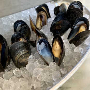 Loch Bar - Seafood Near Me - Houston, Texas Loch Bar - Seafood Near Me - Houston, Texas