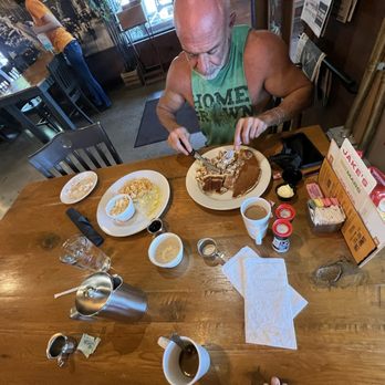 Scrambled Jake's - Egg plate with pancake - Breakfast & Brunch Near Me - Knoxville, Tennessee