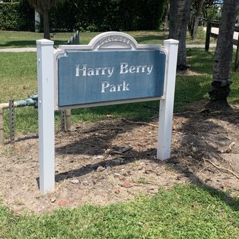 Harry Berry Park - Park and playa - Parks Near Me - Hollywood, Florida Harry Berry Park - Park and playa - Parks Near Me - Hollywood, Florida