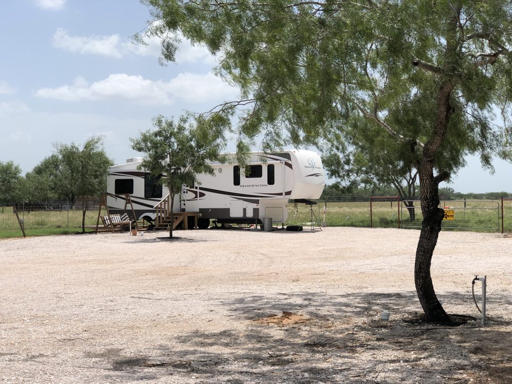 DOUBLE E RV PARK Updated August 2024 1431 Fm 2294, Delmita, Texas