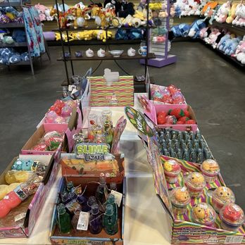 Cute2hug - So much to look at here. - Gift Shops Near Me - Happy Valley, Oregon