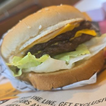 Carl's Jr - Fast Food Near Me - Santa Fe Springs, California Carl's Jr - Fast Food Near Me - Santa Fe Springs, California