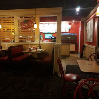 Fazoli's - the interior of a restaurant - Fast Food Near Me - Appleton, Wisconsin
