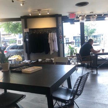 Corner Cafe - Seating area - Cafes Near Me - Cliffside Park, New Jersey