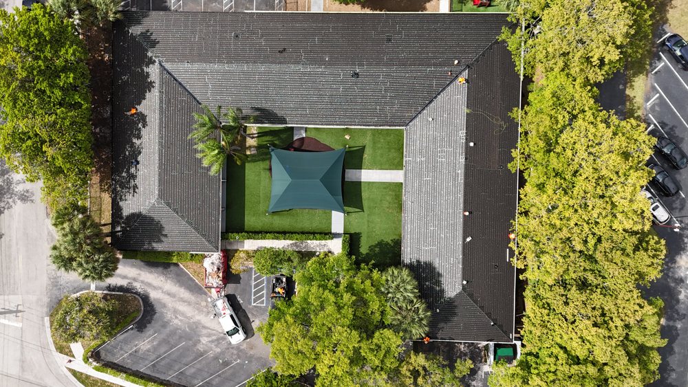 Slide of Cruz Roofing