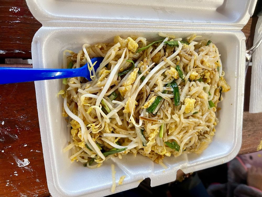 Wat Buddhametta Mahabaramee Logo