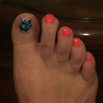 The Nail Star - These employees are so amazing.  I wanted palmtrees and like always....they delivered.  I love this place. - Nail Salons Near Me - Alabaster, Alabama