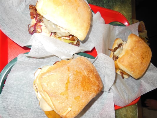 S.A.B. Super Action Burger by null