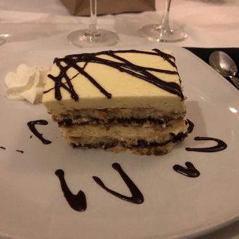 Alberto's Ristorante - Italian Near Me - Hyannis, Massachusetts