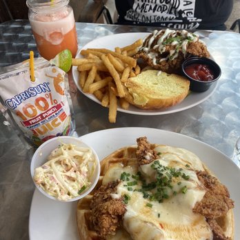 Mom's Kitchen & Bar - Frozen - Havana Oh Nah Nah - Bars Near Me - Astoria, New York Mom's Kitchen & Bar - Frozen - Havana Oh Nah Nah - Bars Near Me - Astoria, New York