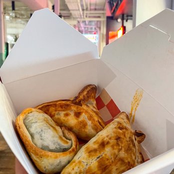Felix's Handmade Empanadas - 3 Empanadas |Instagram @restaurant_aholic - Empanadas Near Me - Charlotte, North Carolina Felix's Handmade Empanadas - 3 Empanadas |Instagram @restaurant_aholic - Empanadas Near Me - Charlotte, North Carolina