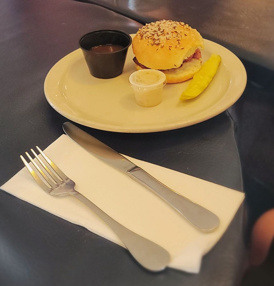 Social spots from Glen Park Tavern