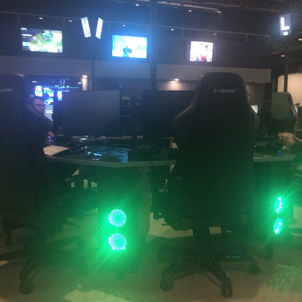 Ignite Arcade - Very nice place to go gaming. - Bars Near Me - Skokie, Illinois