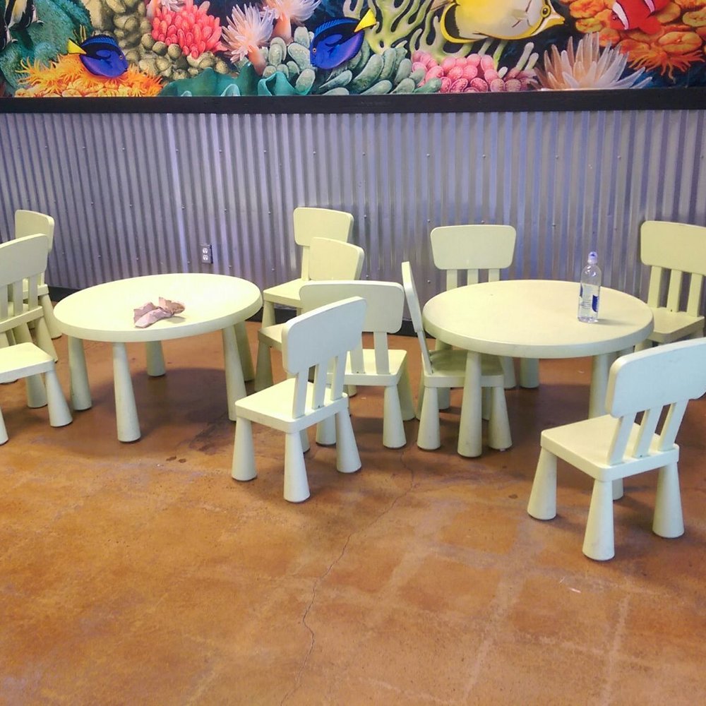 Wash N Go Laundry - Seating for kids, and even adults. - Laundromat Near Me - San Diego, California Wash N Go Laundry - Seating for kids, and even adults. - Laundromat Near Me - San Diego, California