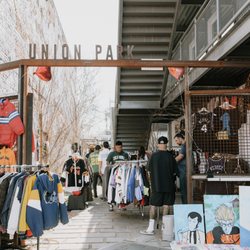 THE BUS STOP VINTAGE - Updated September 2025 - 2315 J St