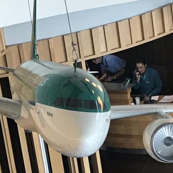 Aer Lingus Gold Circle Lounge - Airport Lounges Near Me - Dublin, D