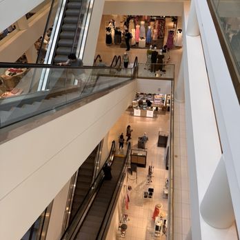 Nordstrom Bellevue Square - View from 3rd floor and 1 of 2 escalators - Department Stores Near Me - Bellevue, Washington