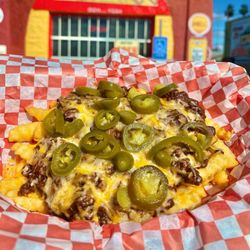 Cali Dogs - Chili cheese fries