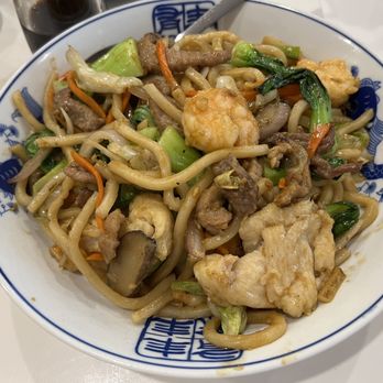 Mr Bun - #39.House Special Stir Fried Udon - Shanghainese Near Me - Brooklyn, New York