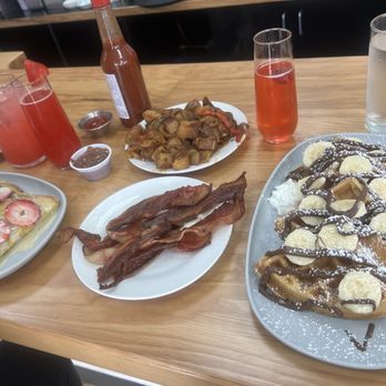 The Breeze Cafe - French toast, strawberries & crème French toast, bacon, potatoes - Breakfast & Brunch Near Me - Newark, California The Breeze Cafe - French toast, strawberries & crème French toast, bacon, potatoes - Breakfast & Brunch Near Me - Newark, California