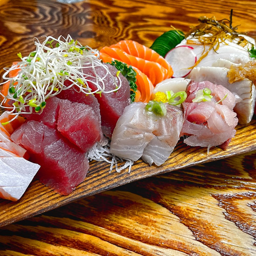 Gurume Sushi - Sashimi - Sushi Bars Near Me - Toronto, Ontario