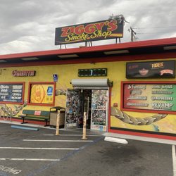 Ziggy's Smoke Shop - Smoke shop