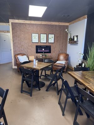 Table on 10th by null