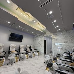 Organic Nails and Spa - Glendale