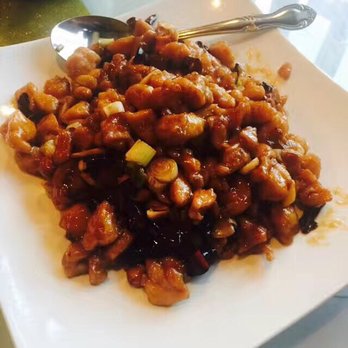 Sichuan Style Restaurant - Show you guys a pic for My favorite: Kung Pao Chicken - Szechuan Near Me - Berkeley, California