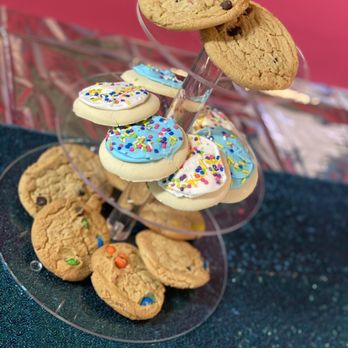 Art & Soul Studios NWA - Cookies for the Princess party! - Paint & Sip Near Me - Rogers, Arkansas Art & Soul Studios NWA - Cookies for the Princess party! - Paint & Sip Near Me - Rogers, Arkansas
