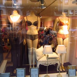 Feelings Lingerie