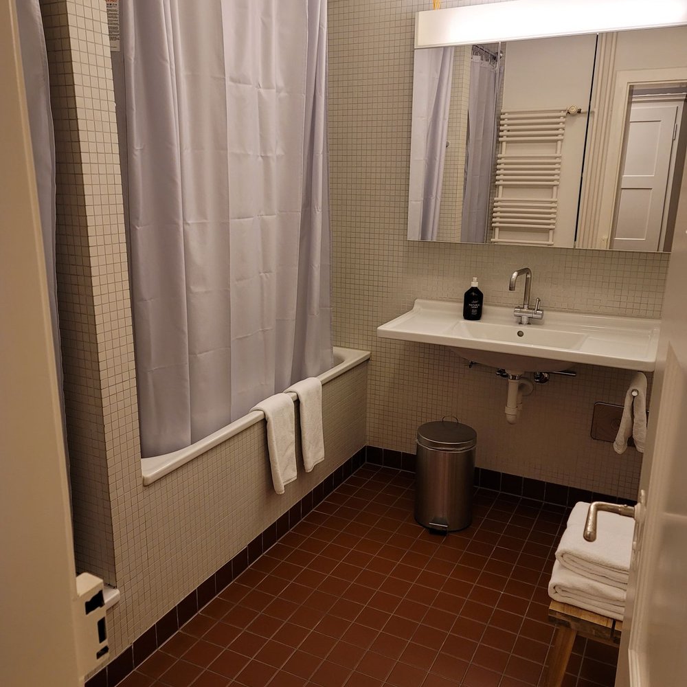 Kafischnaps - Bathroom in the pension. - Breakfast & Brunch Near Me - Zürich, ZH