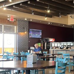 Rounder's Pizza - Big and spacious
